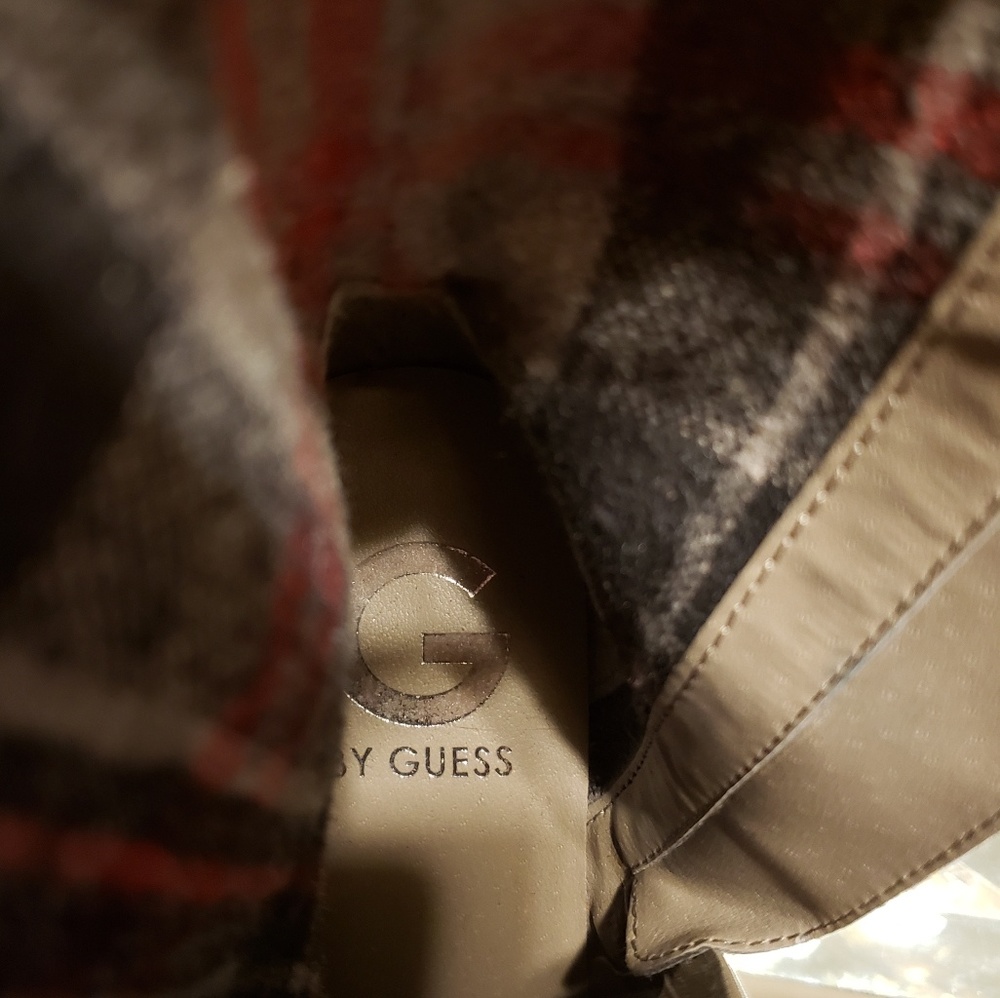 Guess high top boots heel plaid lining Size 6 - Picture 2 of 6